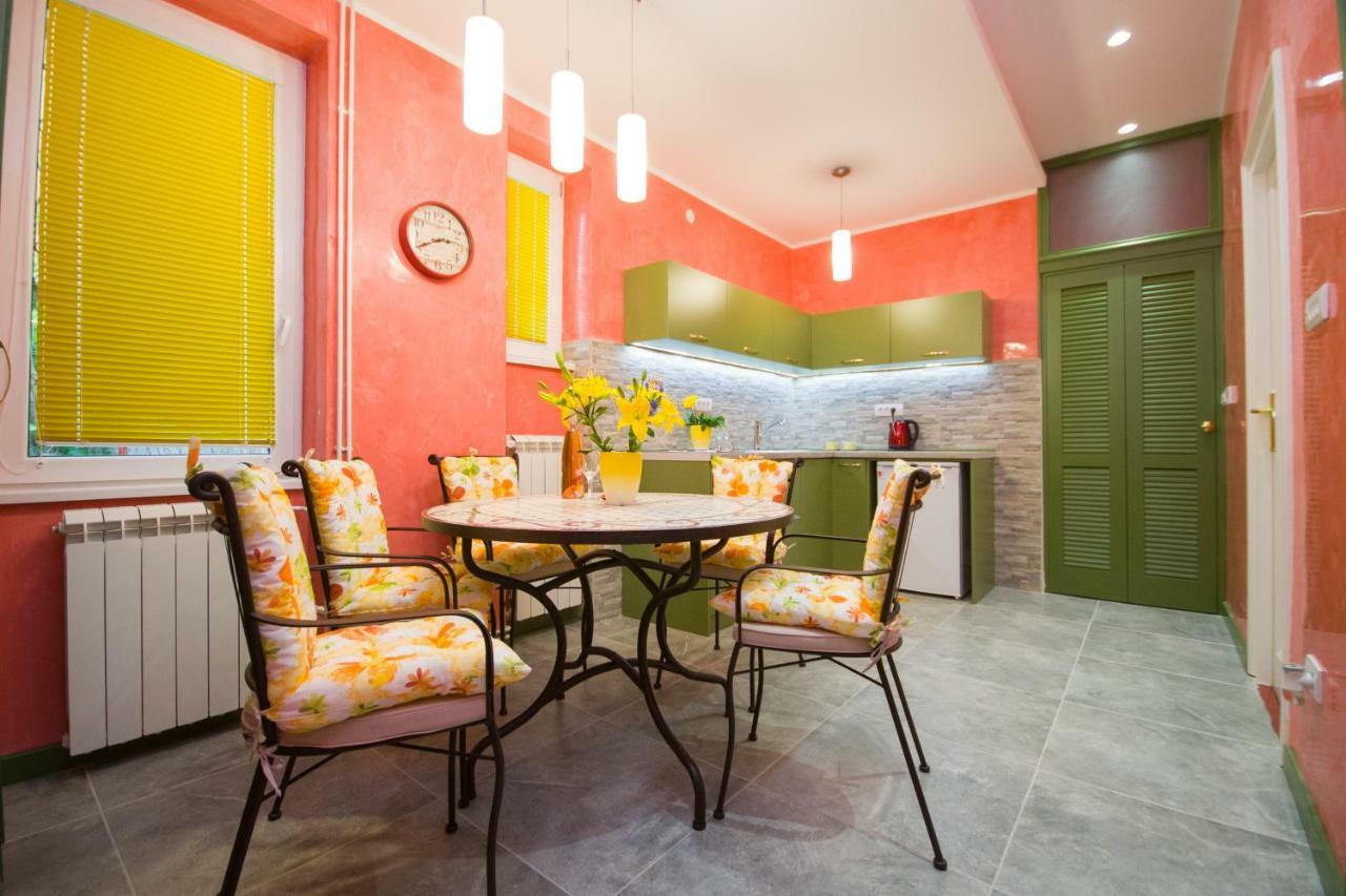 Romance Belgrado Exterior foto